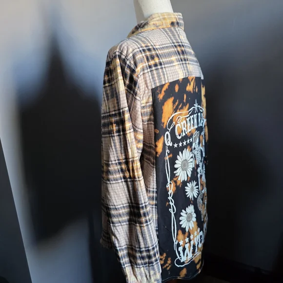 BUCKLE- La la Island Upcycled Yellow/black Flannel, Creek Ranch Wyoming Size S - Picture 5 of 12